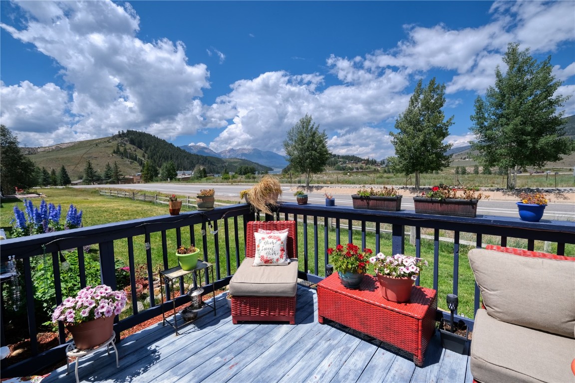Calling all Summit County employees. This super cute end unit is in a great location. Enjoy the deck and amazing views of the lake and mountains all year long. Great neighborhood close to hiking, biking, skiing, Lake Dillon and the Marina. Right on the bus route. Deed restricted: occupant must work 30 hours / week in Summit County. No appreciation cap or income restrictions.