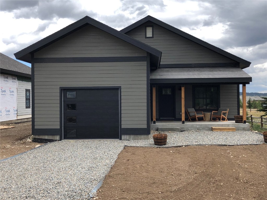 Builder is offering up to $20,000 credit toward rate buydown and closing costs or a price reduction in working with builders preferred lender.  Property must be under contract and closed by October 31, 2023. 
Lincoln is a single-story, 3+2 1159 SF with a 450 SF garage(18X25). High-quality construction, built mountain strong with modern finishes. High-efficiency electric, multi-zoned systems plus ceiling fans in all rooms. The home is perfectly designed for its size offering a ton of light, high ceilings and a spacious living space. There is plenty of storage in the pantry, a roomy crawl space, and a large garage. Full builders one-year warranty. Big mountain views and cool, quiet starry nights make this a place to come home to. Paved roads, snow plow, trash, Clubhouse. The perfect location for Summit County resorts and a comfortable commute from the Front Range and DIA. Visit:the Village at Spruce Hill.