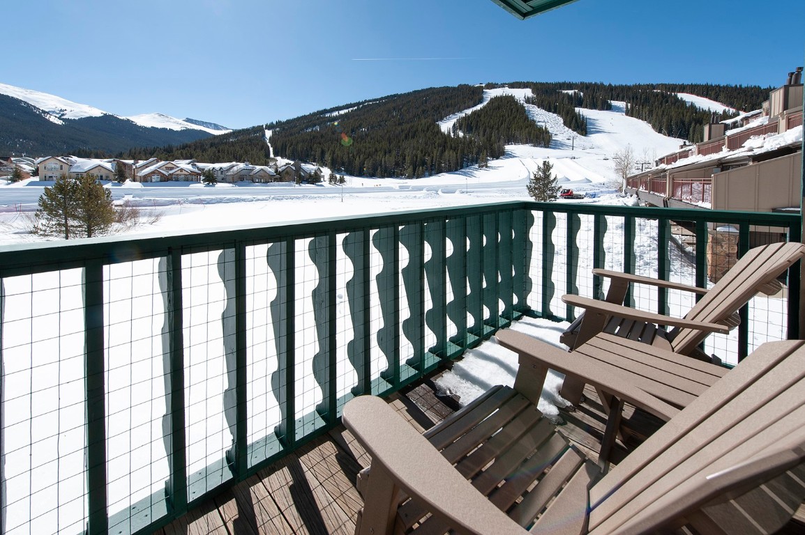 Own this carefree fractional deeded 3 week ownership! Fantastic ski & golf condo in Copper Mountain's East Village! Well appointed one bdrm / one bath condo! Living room w fireplace & sleeper sofa, full kitchen w granite, open balcony w VIEWS! You can also rent any time you cannot use OR trade to travel (rates apply). Upcoming dates: Jul 7-14, 2023; Oct 27-Nov3, 2023; Feb 2-9, 2024; Jun 21-28, 2024; Oct 11-18, 2024; Jan 17-24, 2025; Apr 18-25, 2025; Aug 8-15, 2025 + BONUS WEEK Nov 28-Dec 5, 2025