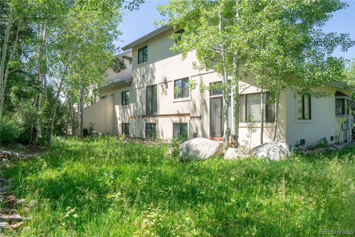 2000 Montview Lane, Steamboat Springs, CO 80487 Listing Photo  5
