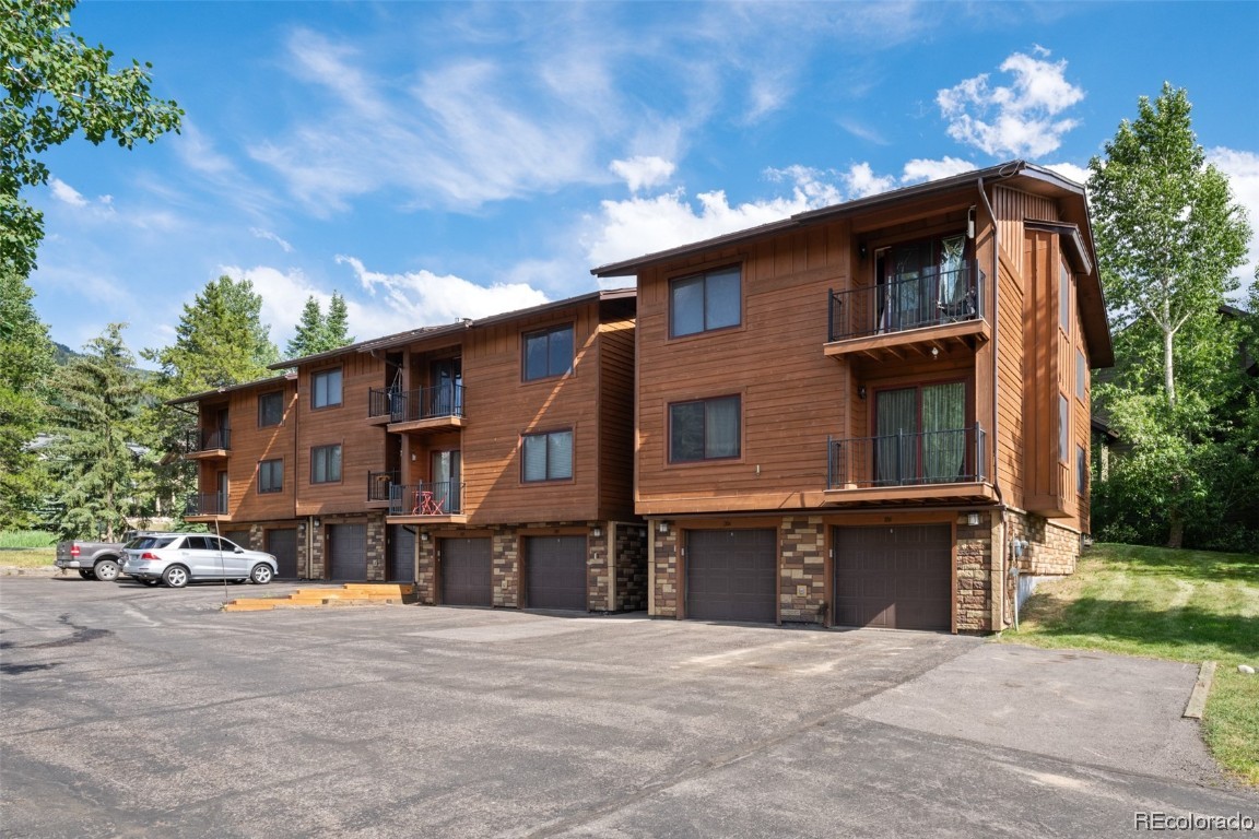 3055 Village Drive, #203-A, Steamboat Springs, CO 80487 Listing Photo  10