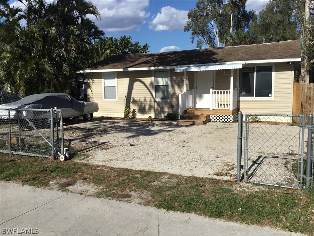 5613 4th Avenue, Fort Myers, FL 33907