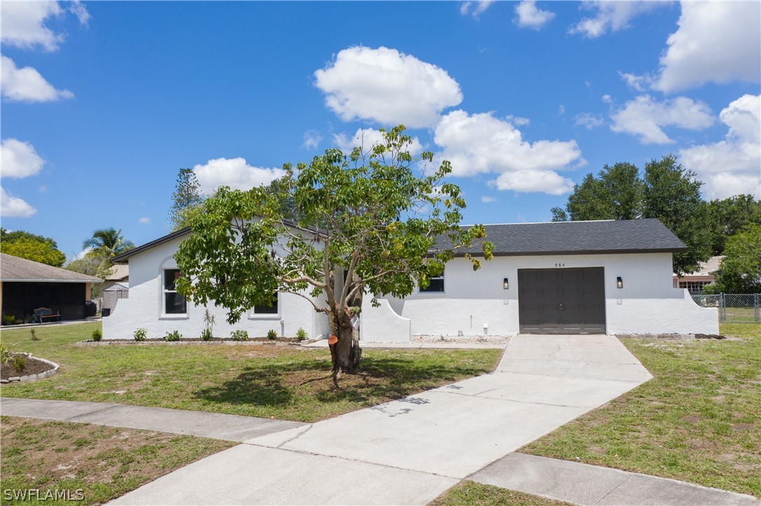 984 Hearty Street, North Fort Myers, FL 33903