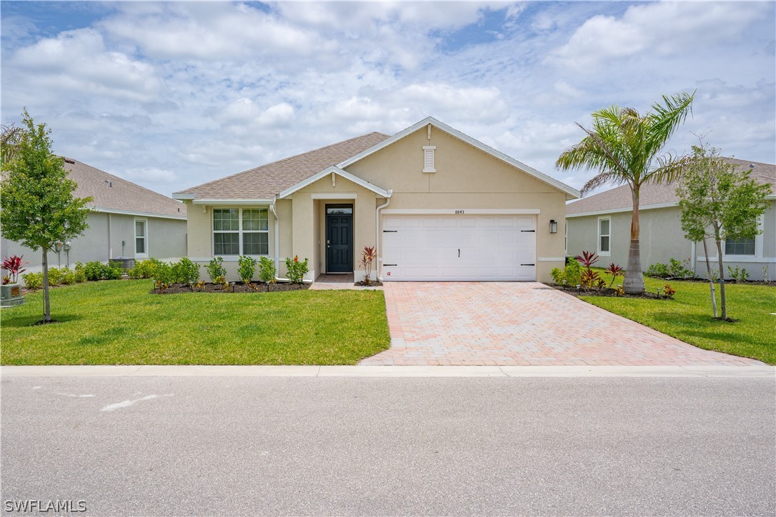 8843 Cascade Price Circle, North Fort Myers, FL 33917