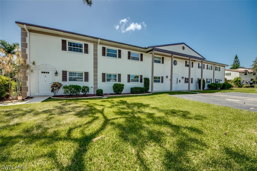 7031 New Post Drive 2, North Fort Myers, FL 33917