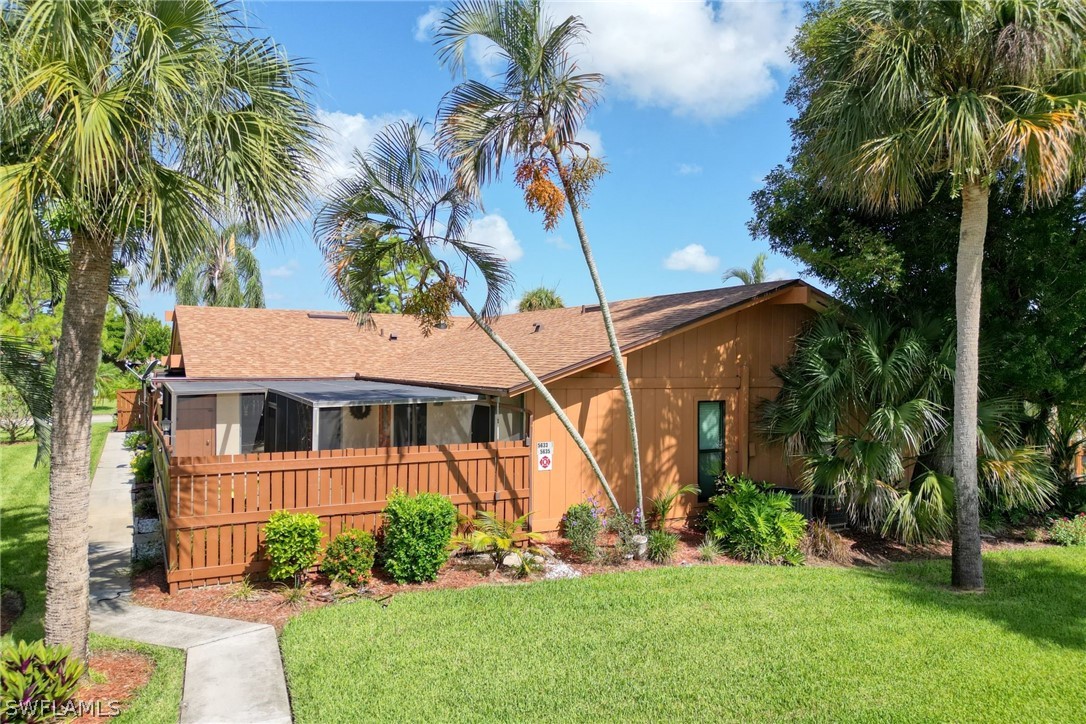 5633 Foxlake Drive, North Fort Myers, FL 33917