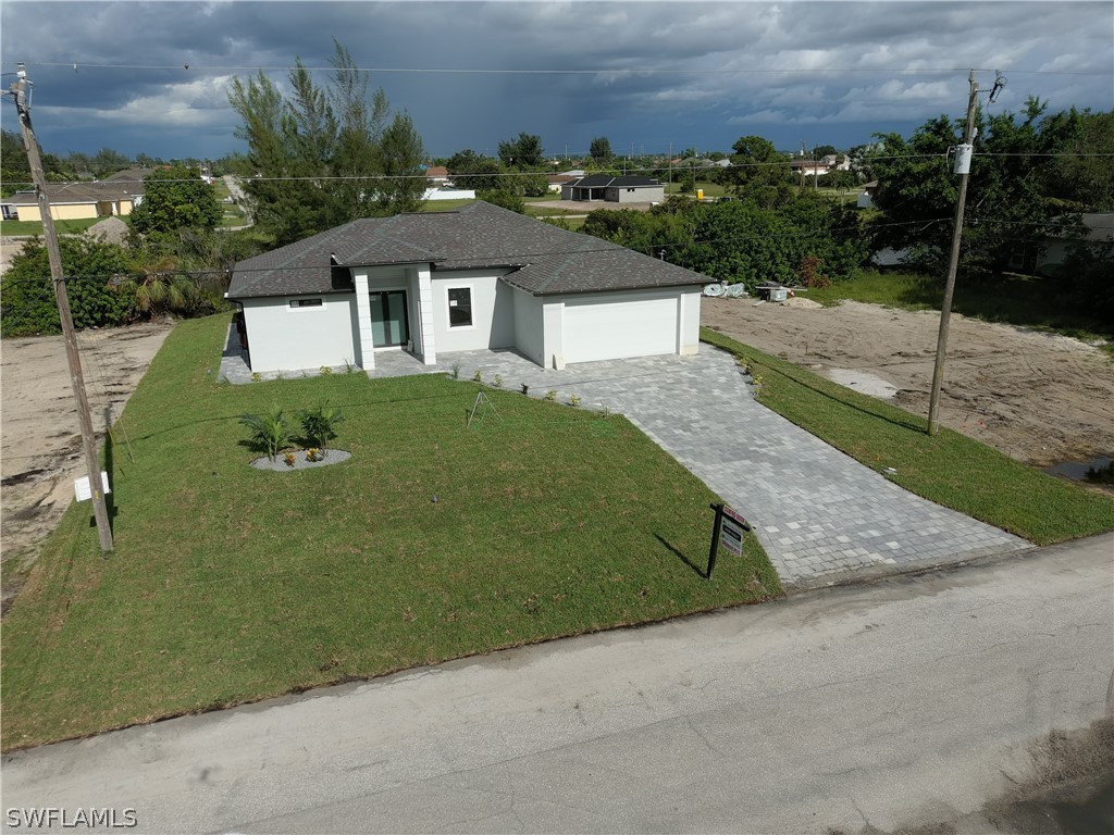 1015 NW 28th Place, Cape Coral, FL 33993