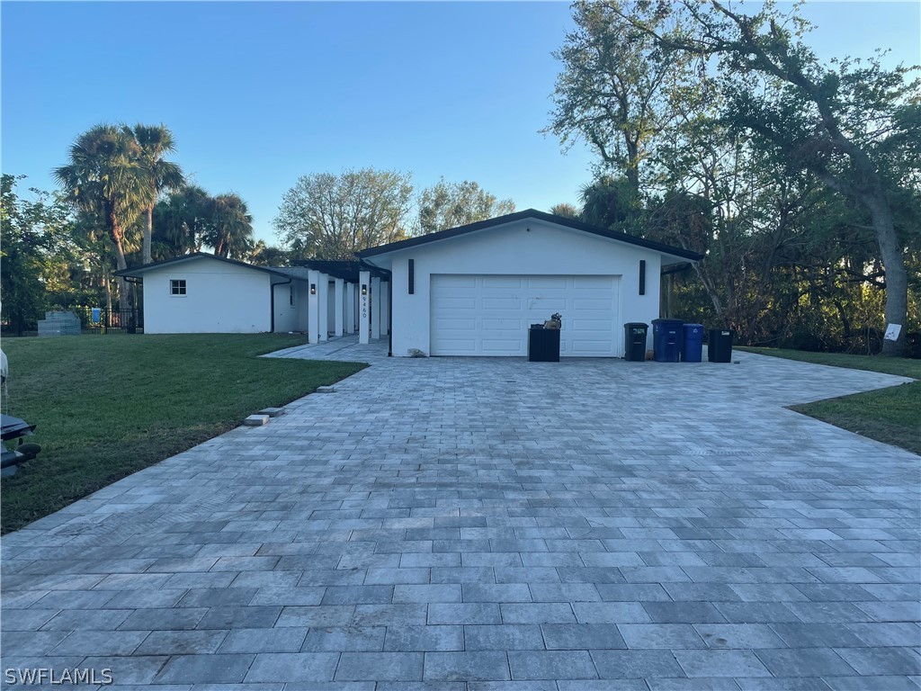 9460 Colony Drive, North Fort Myers, FL 33917