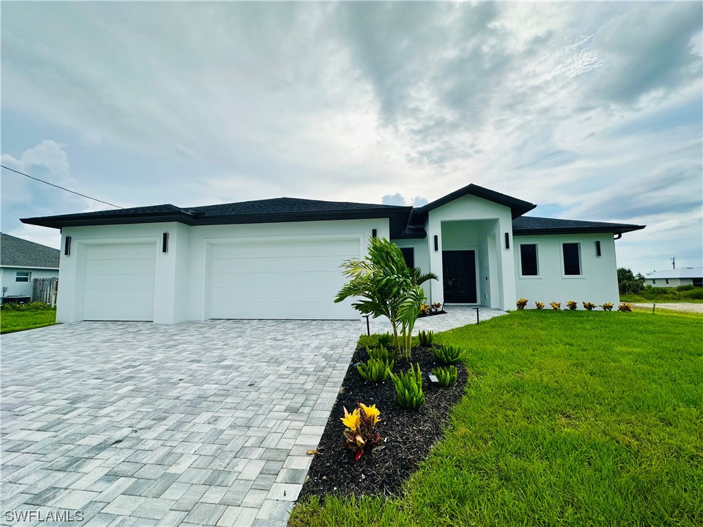 106 NW 18th Place, Cape Coral, FL 33993