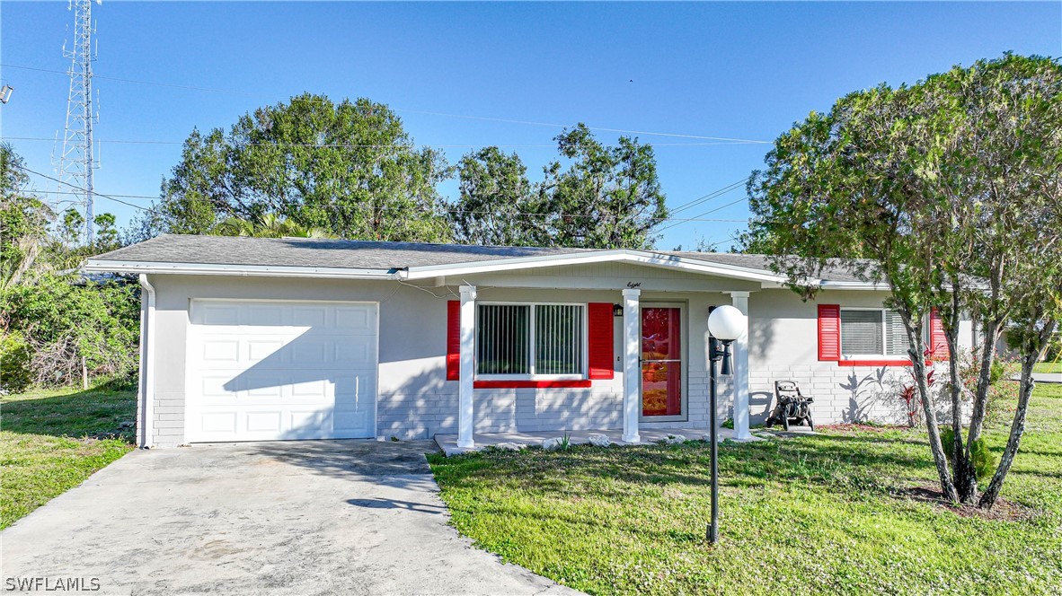 8 Glenmont Drive W, North Fort Myers, FL 33917