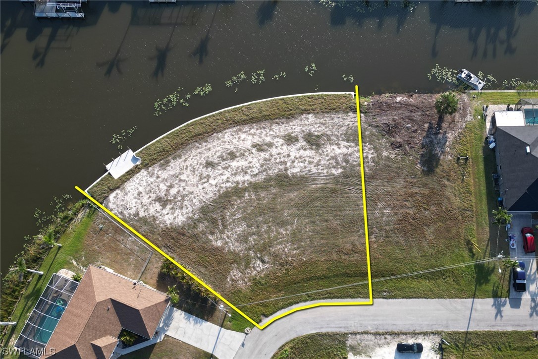 315 NW 26th Place, Cape Coral, FL 33993