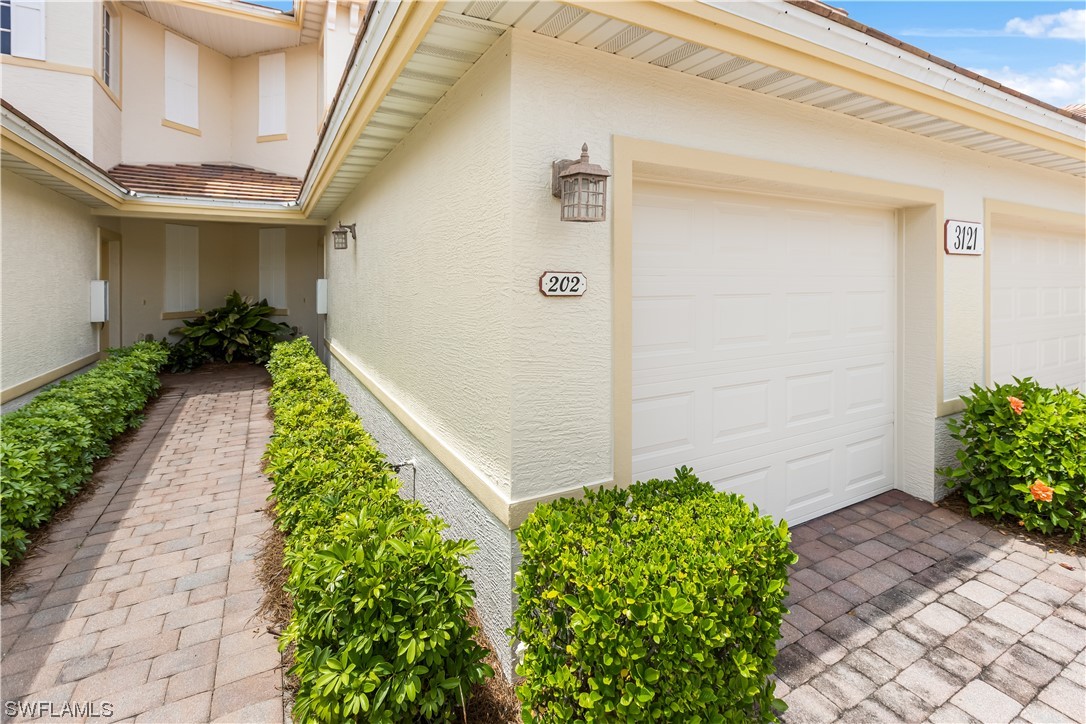 3121 Meandering Way #202, FORT MYERS, Florida image 32