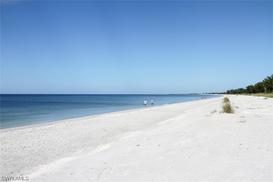 24 Beach Homes, CAPTIVA, Florida image 38