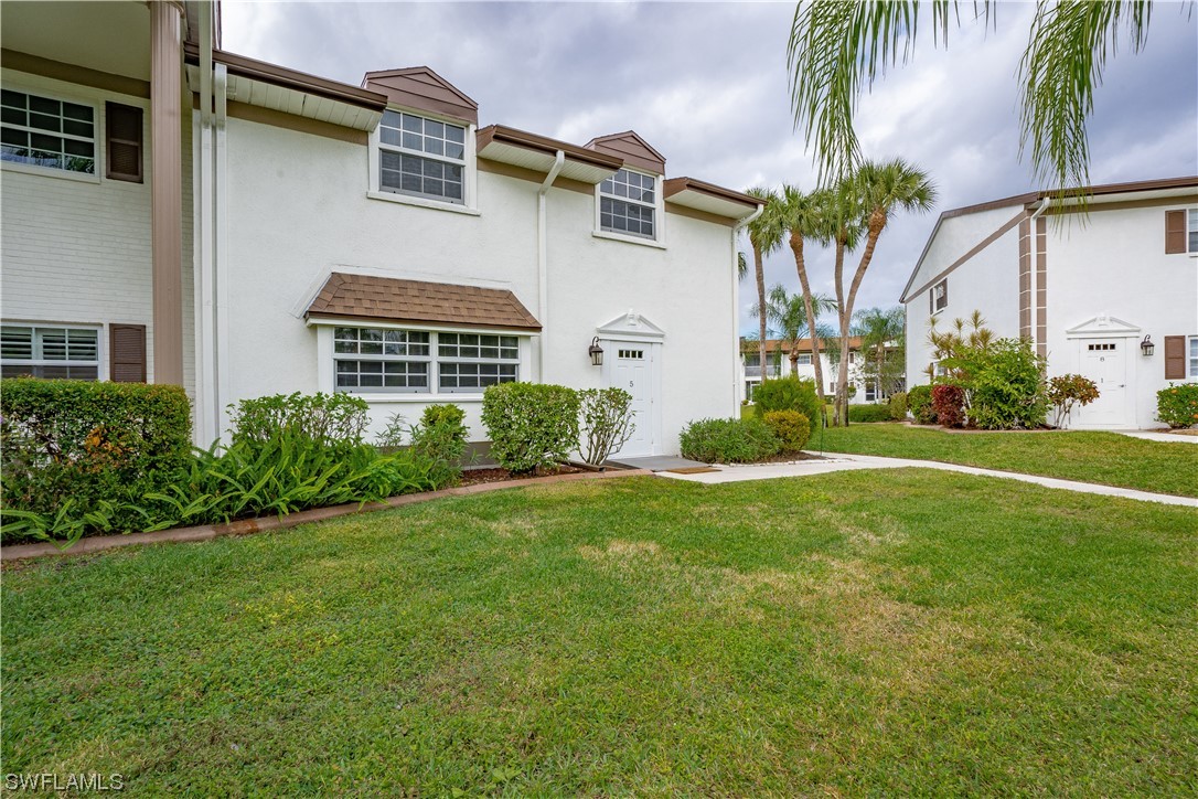7037 New Post Drive H5, North Fort Myers, FL 33917