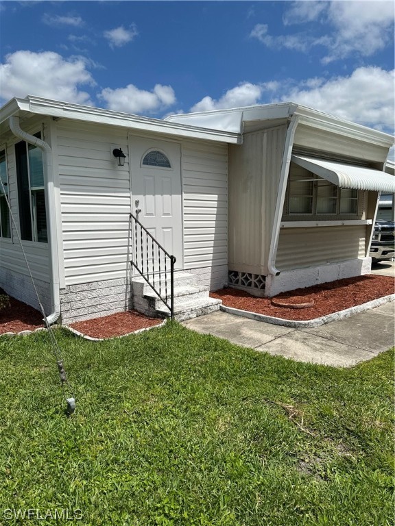 135 Chisholm Trail, NORTH FORT MYERS, Florida image 1
