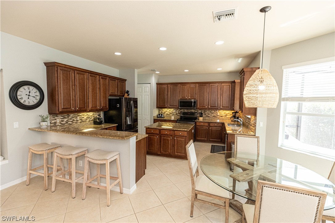 10160 Silver Maple Court, FORT MYERS, Florida image 12
