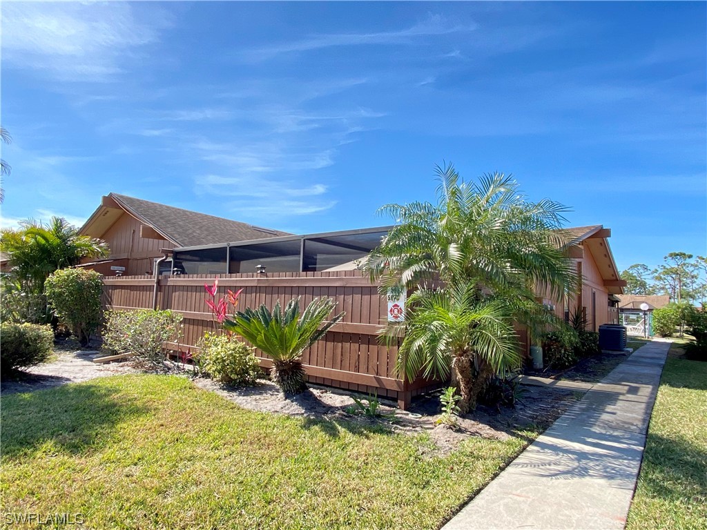 5672 Foxlake Drive, North Fort Myers, FL 33917