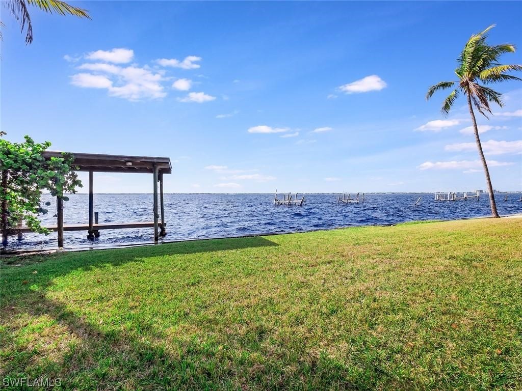 2860 Valencia Way, Fort Myers, Florida, 33901, United States, ,Residential,For Sale,2860 Valencia Way,1451738
