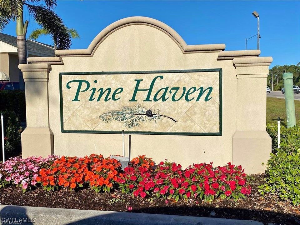 28260 Pine Haven Way 81, Bonita Springs, FL 34135