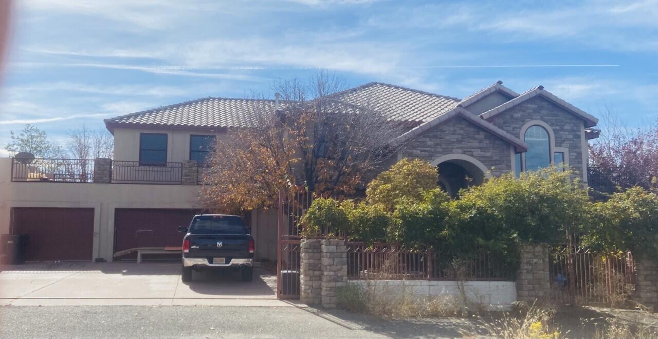 11610 Holly Avenue NE, Albuquerque, NM 87122