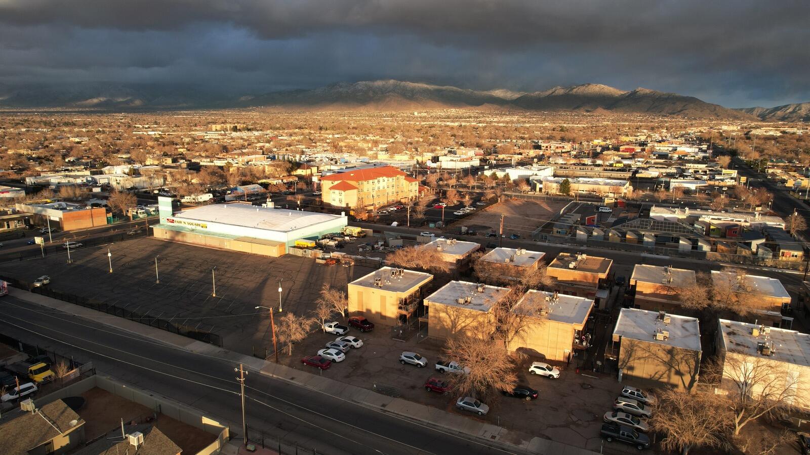 130 Rhode Island Street SE, Albuquerque, NM 87108