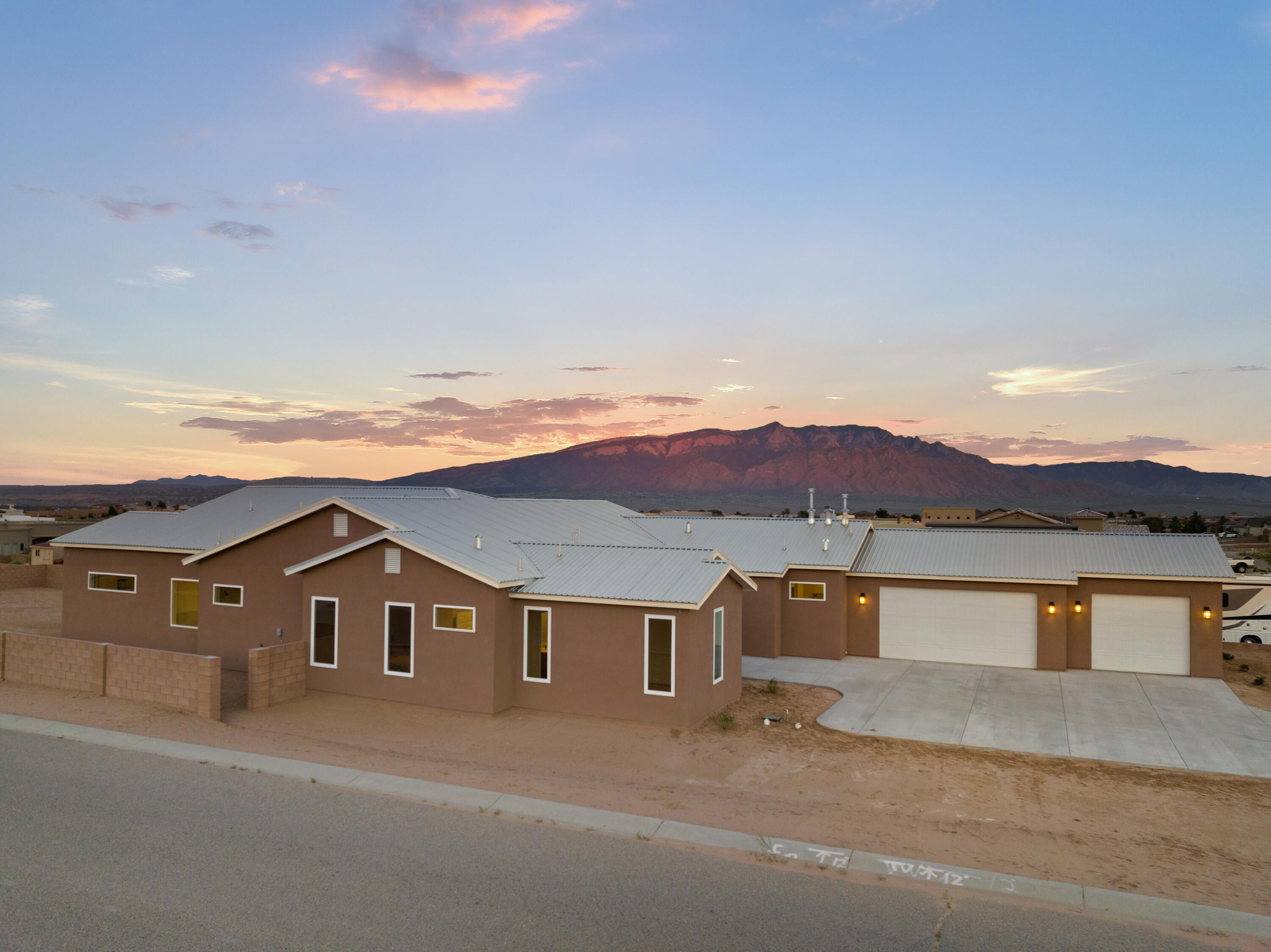 3238 Ilford Road NE, Rio Rancho, NM 87144