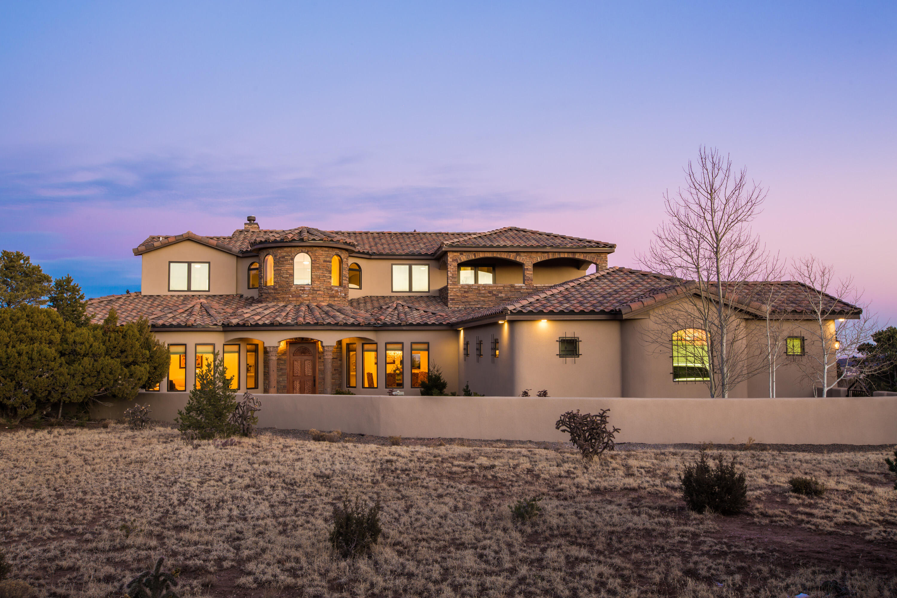 26 Pinon Ridge Road, Tijeras, NM 87059