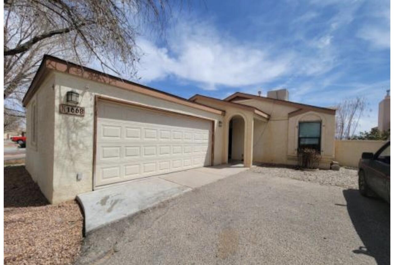 Great home, great price! Four bedrooms...Wow! Modern touches, wood beam living room accents! Custom Tile Floors!Granite kitchen Counters! All Poly plumbing has been replaced...Awesome! Nice Mountain views from private Back yard! Hurry!