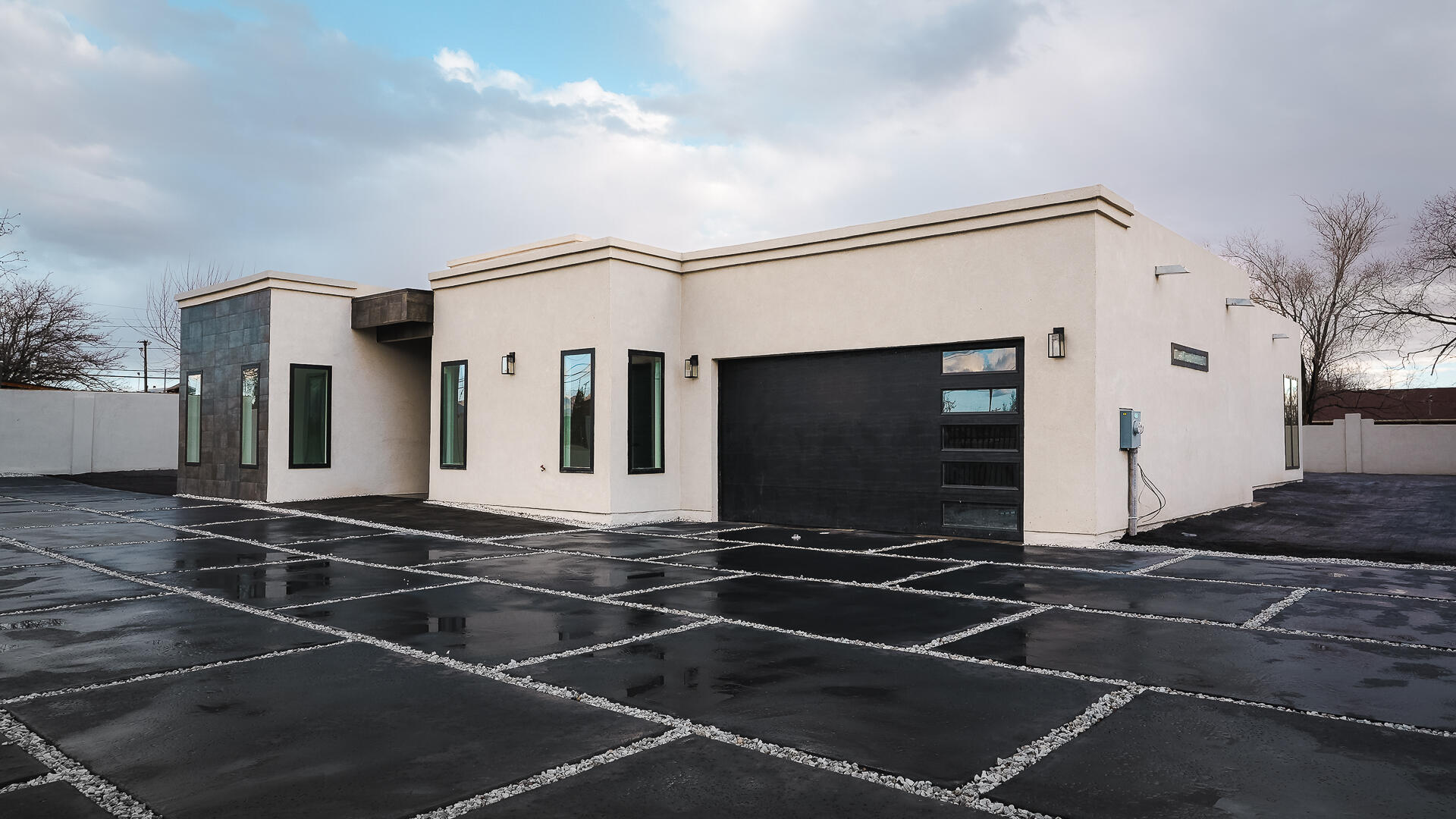204 Shirk Lane SW, Albuquerque, NM 87105