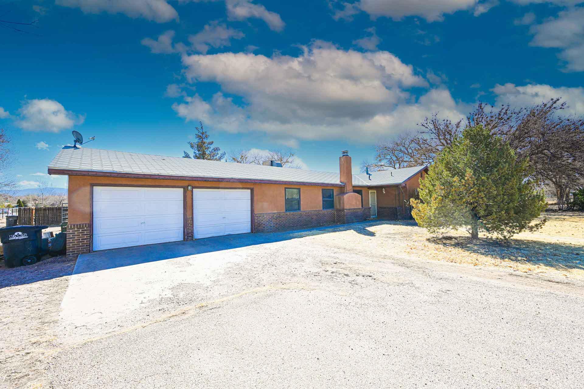 5 Ponderosa Drive, Los Lunas, NM 87031