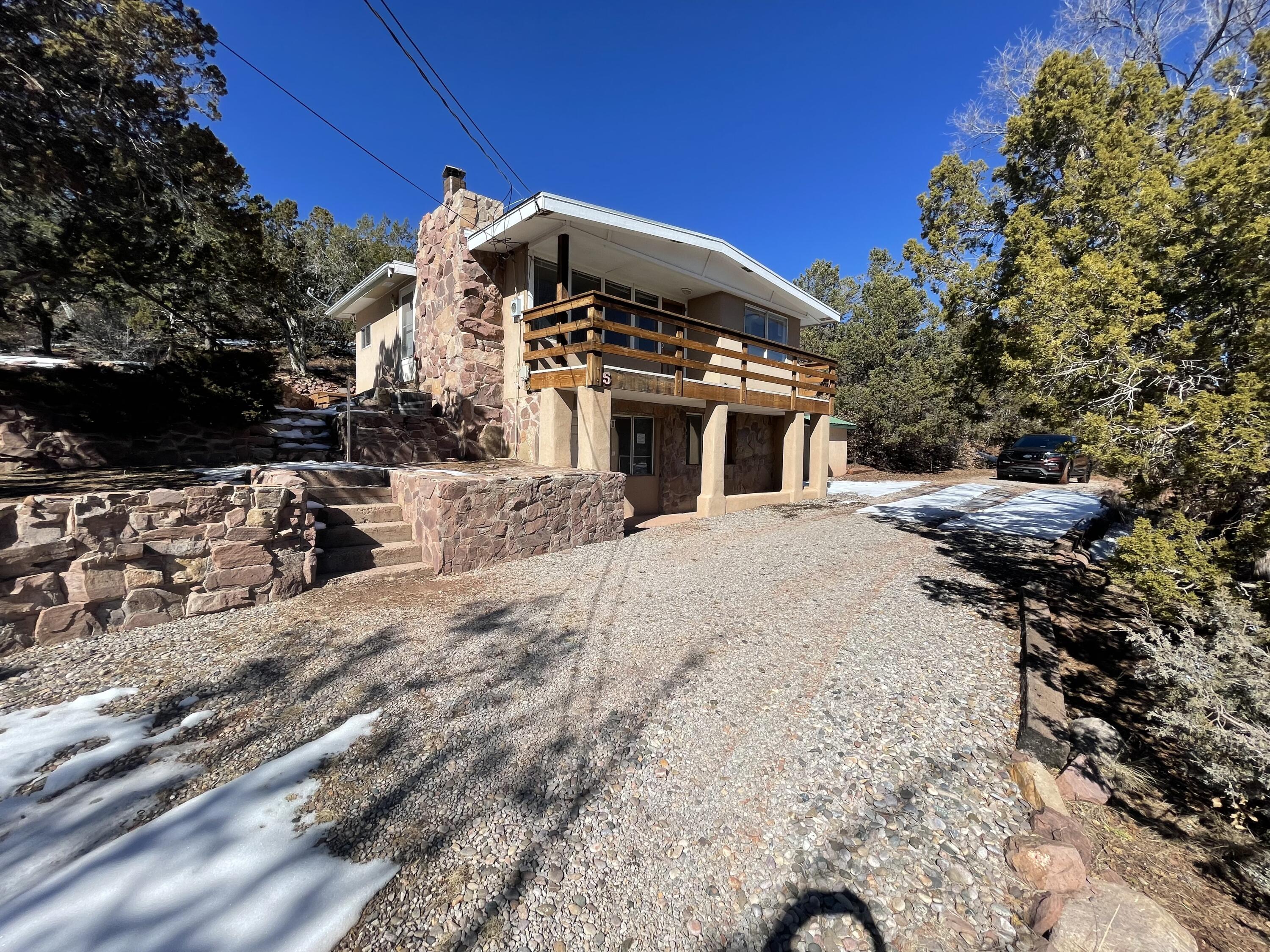 5 Birch Road, Cedar Crest, NM 87008