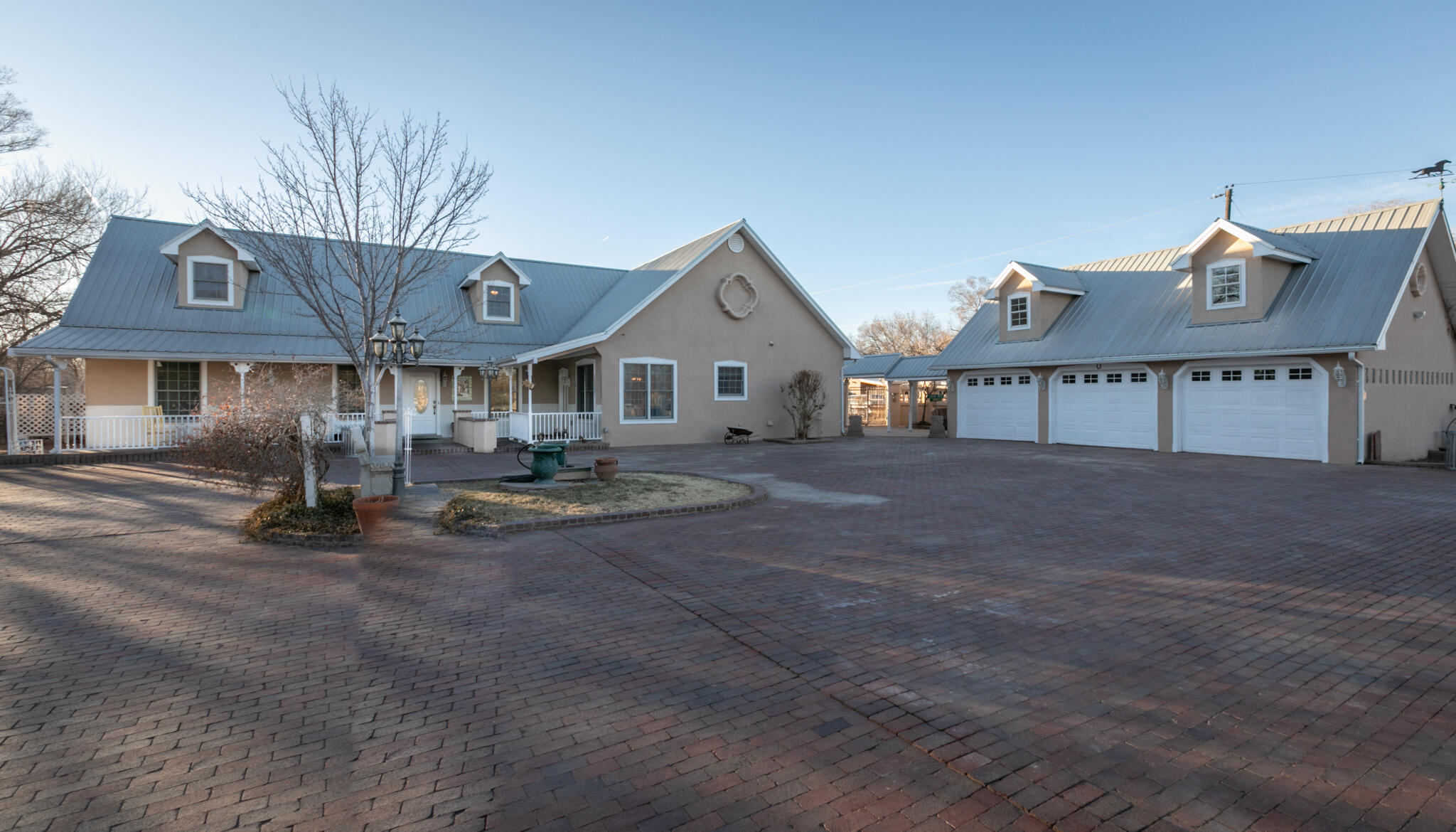 6229 Isleta Boulevard SW, Albuquerque, NM 87105