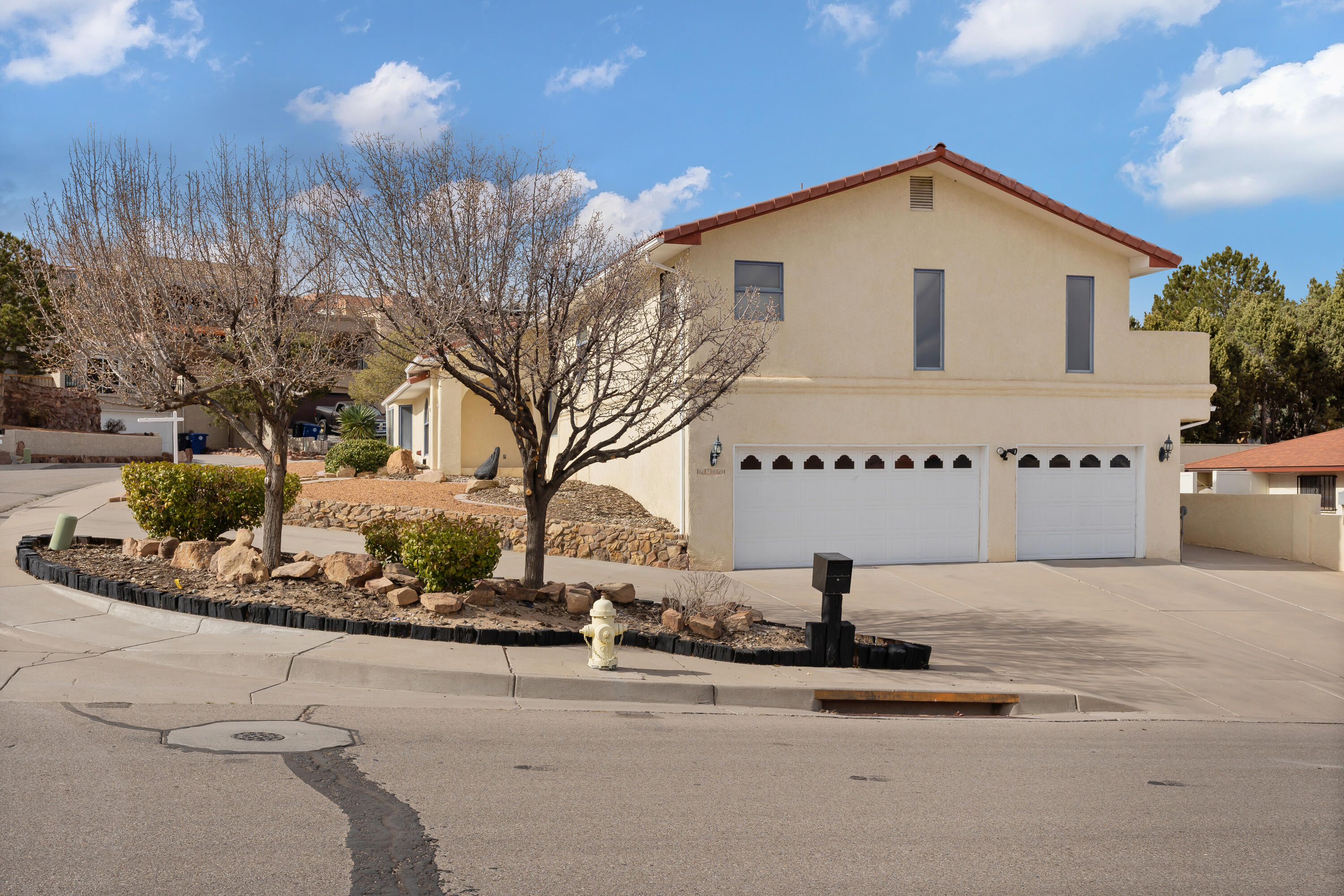 1701 Calle Del Vista Road NW, Albuquerque, NM 87105