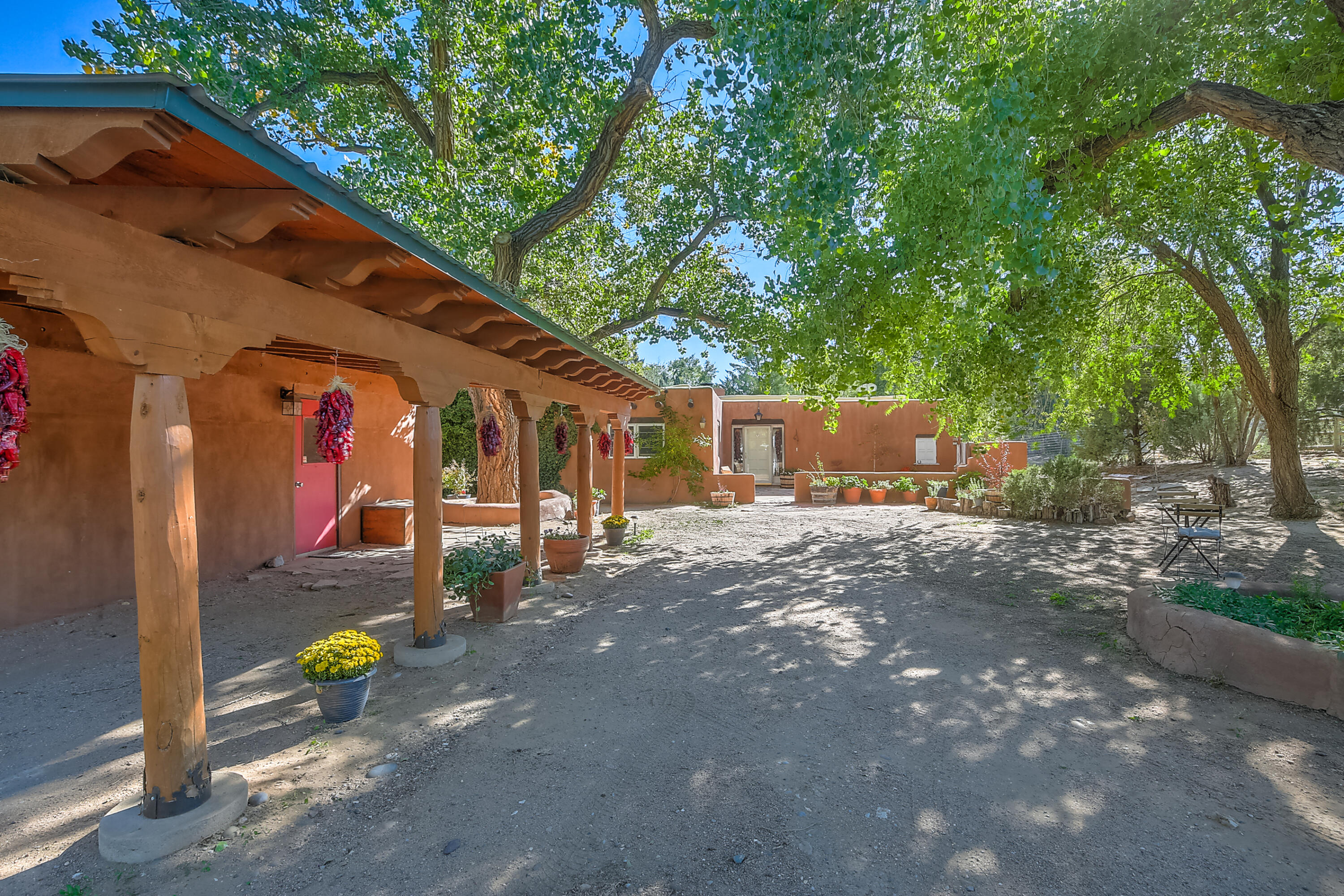 10 Coyote Trail, Corrales, NM 87048