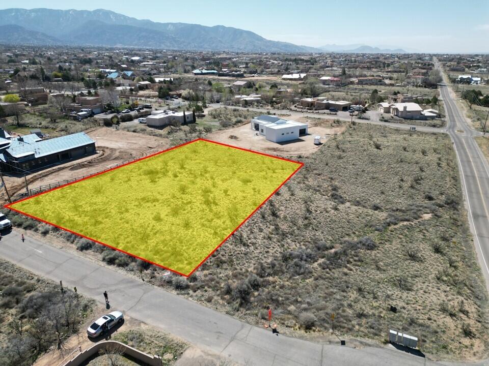 Oakland Avenue NE, Albuquerque, NM 87122