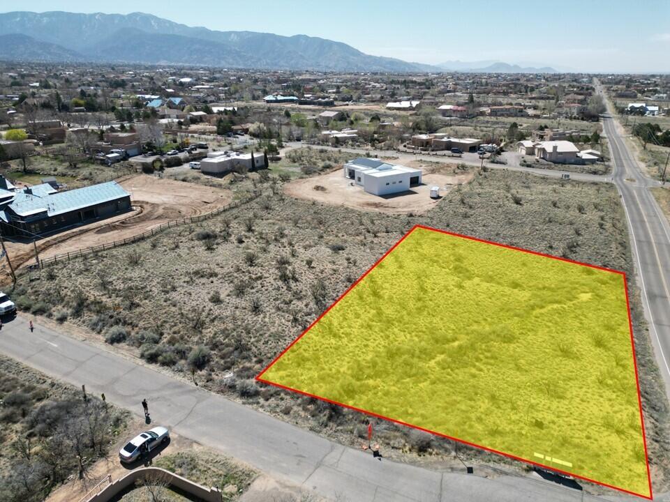 Oakland Avenue NE, Albuquerque, NM 87122
