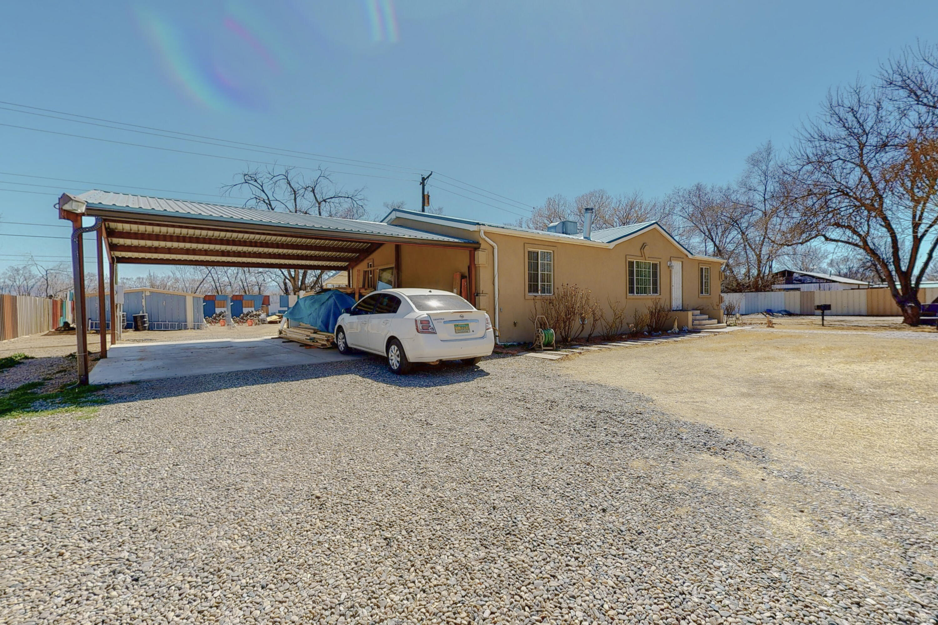 24 Lakeview Street, Los Lunas, NM 87031