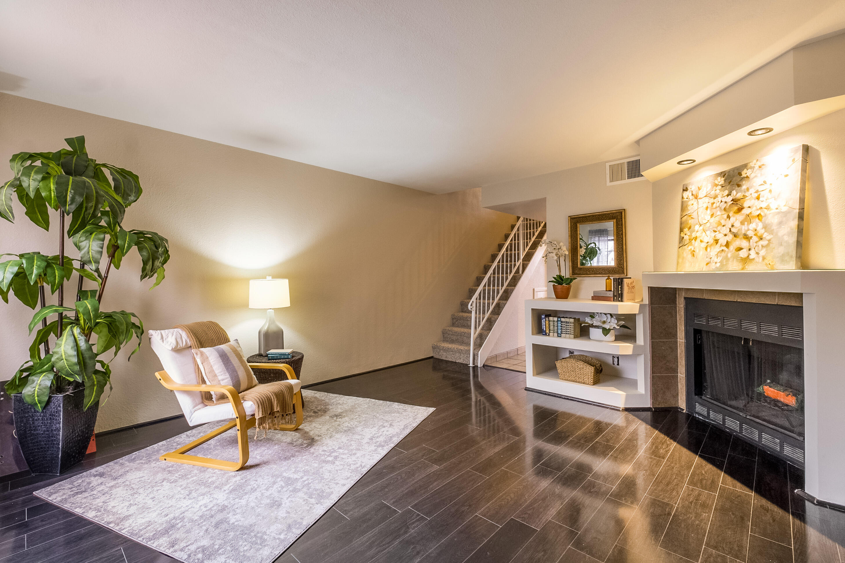 3301 Monroe Street NE G82