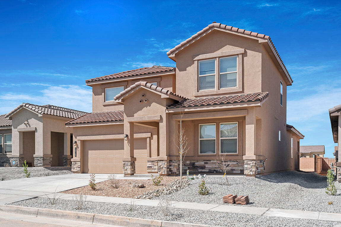 1945 Tesoro Loop, Los Lunas, NM 87031