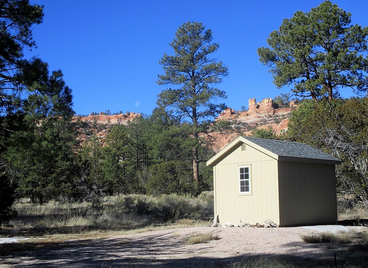 28 W Lobo Drive, Ramah, NM 87321