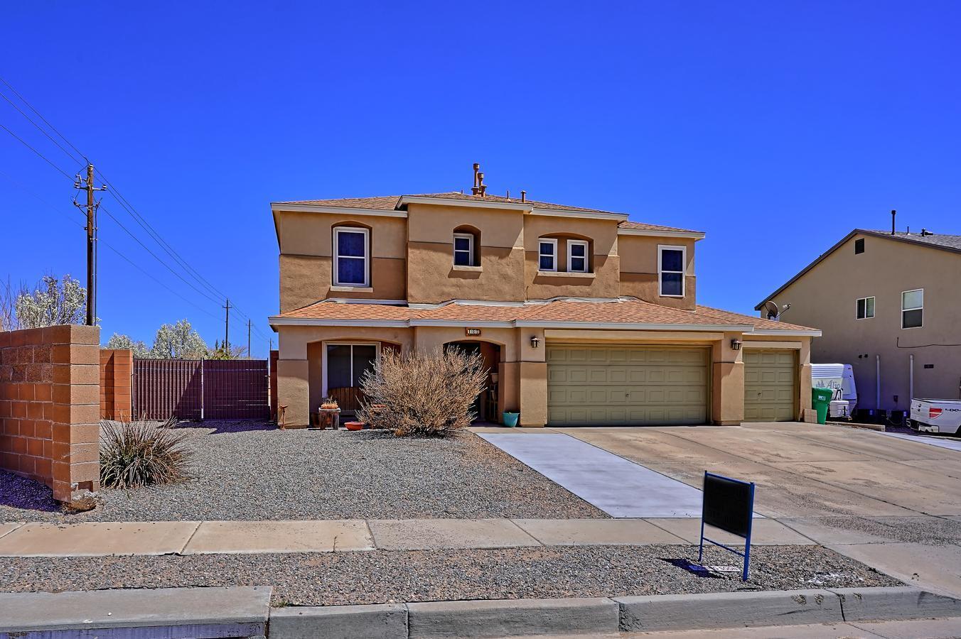 100 Sugar Ridge Loop SE, Rio Rancho, NM 87124