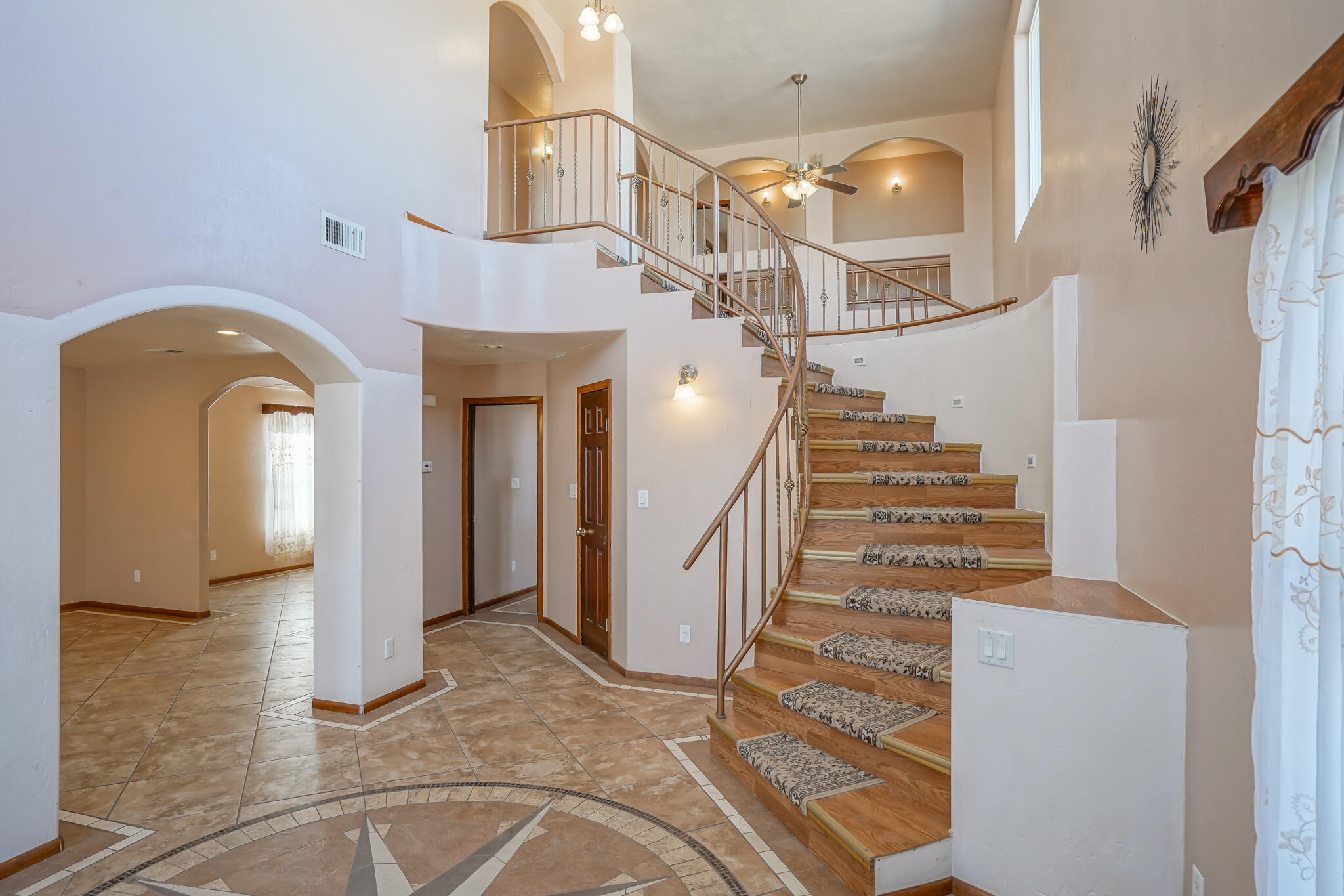 2 El Cerro Mission Place, Los Lunas, NM 87031