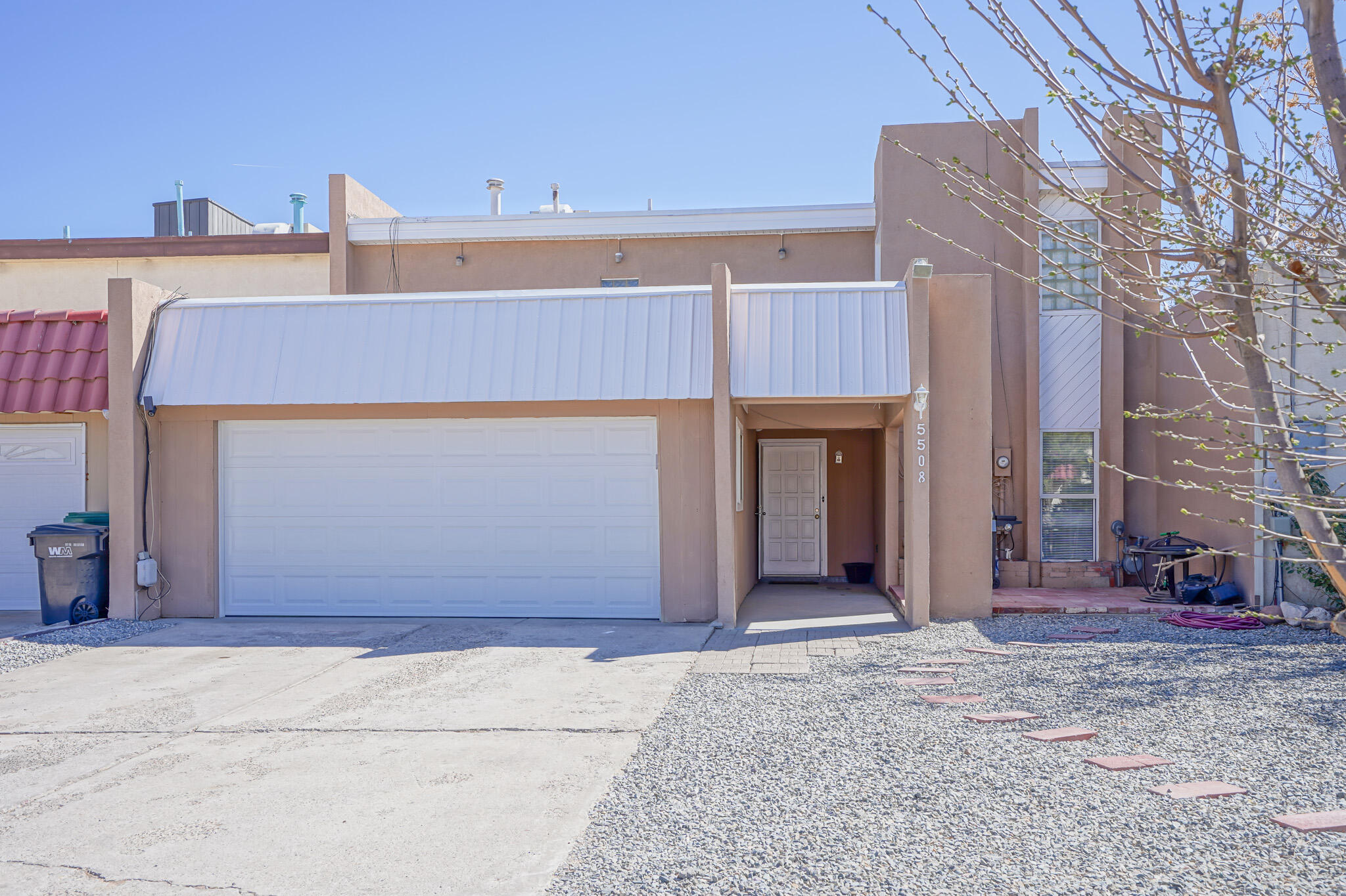 5508 Edie Place NW, Albuquerque, NM 87114