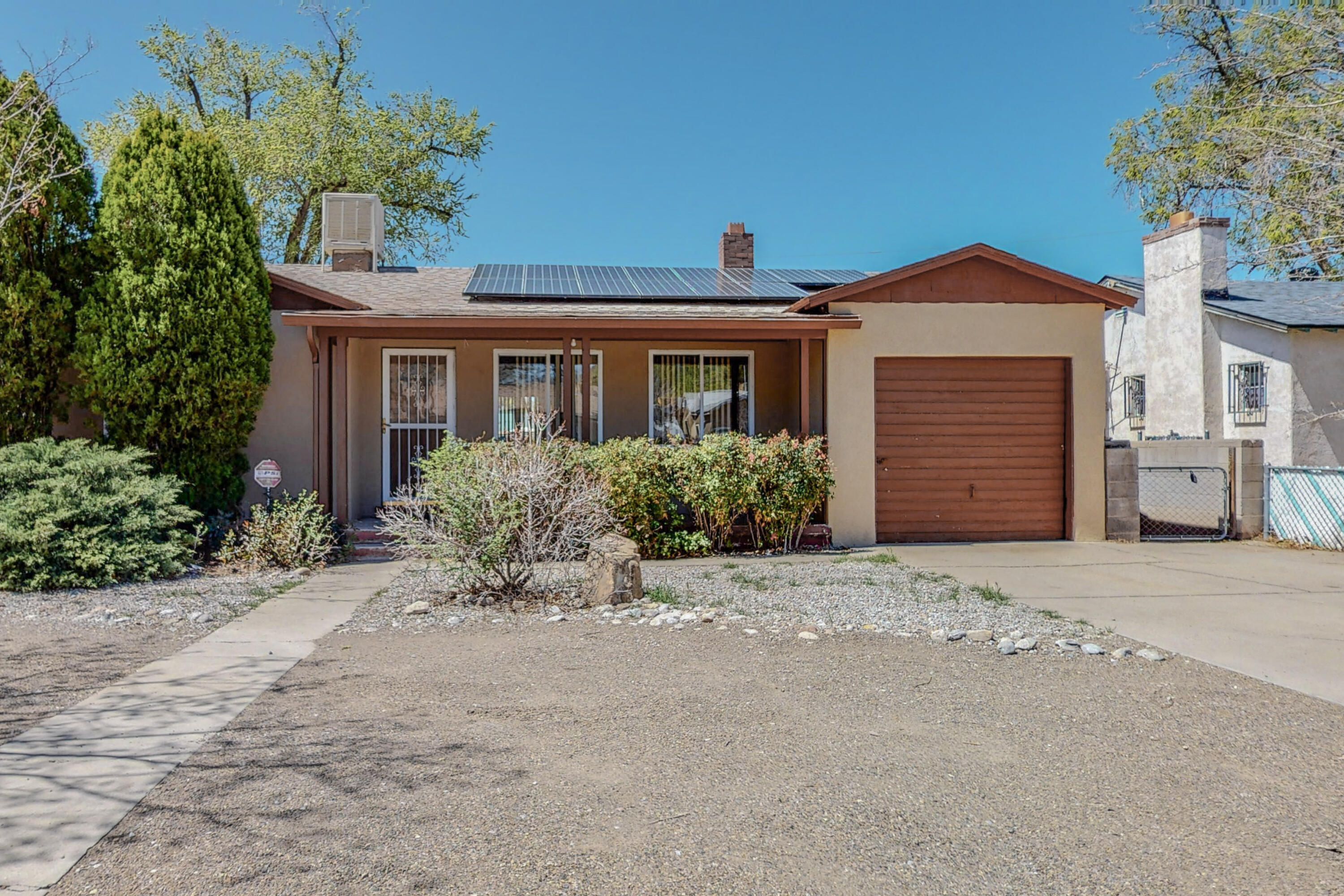 817 Carlisle Boulevard NE, Albuquerque, NM 87106