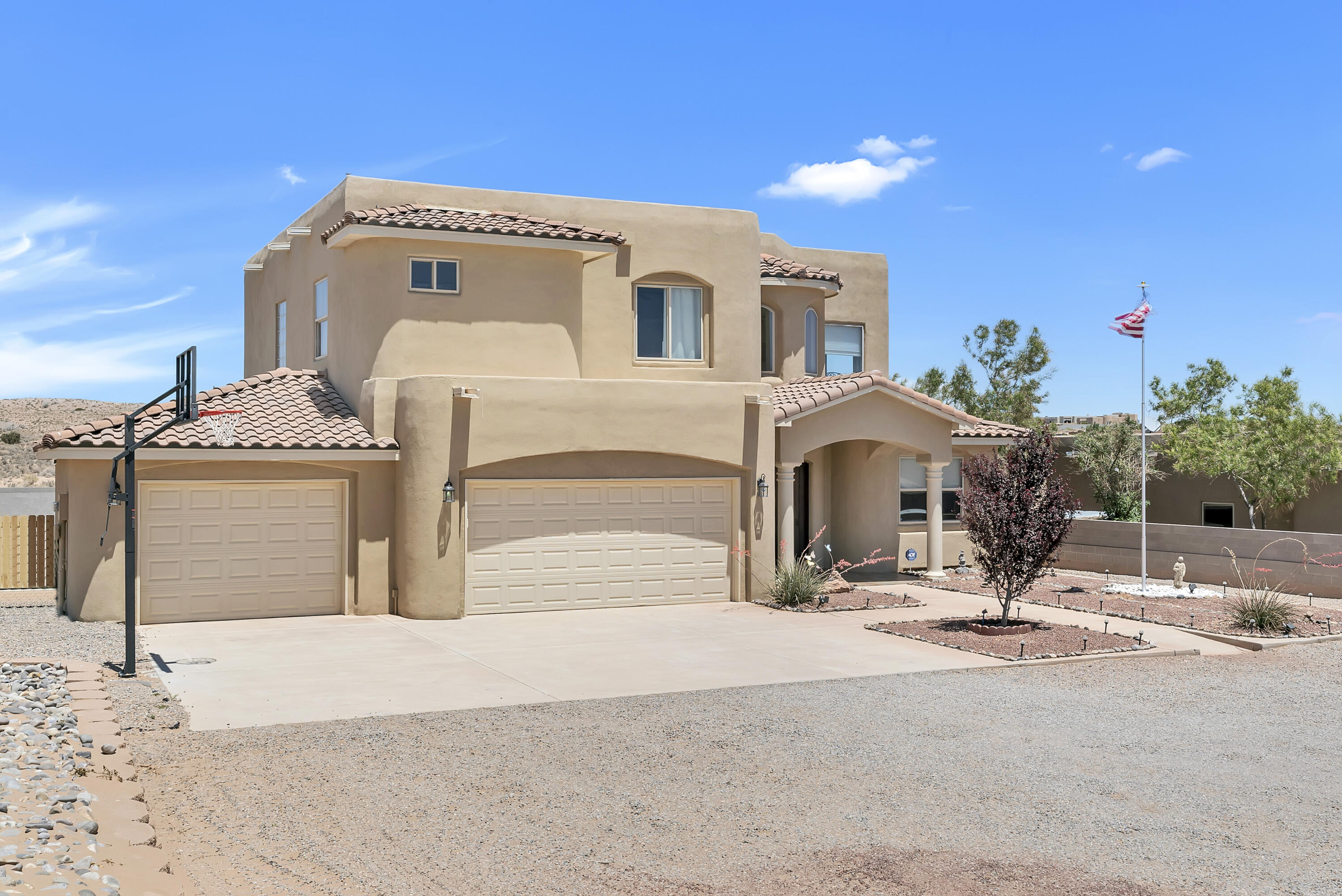 6107 La Paz Road NE, Rio Rancho, NM 87144