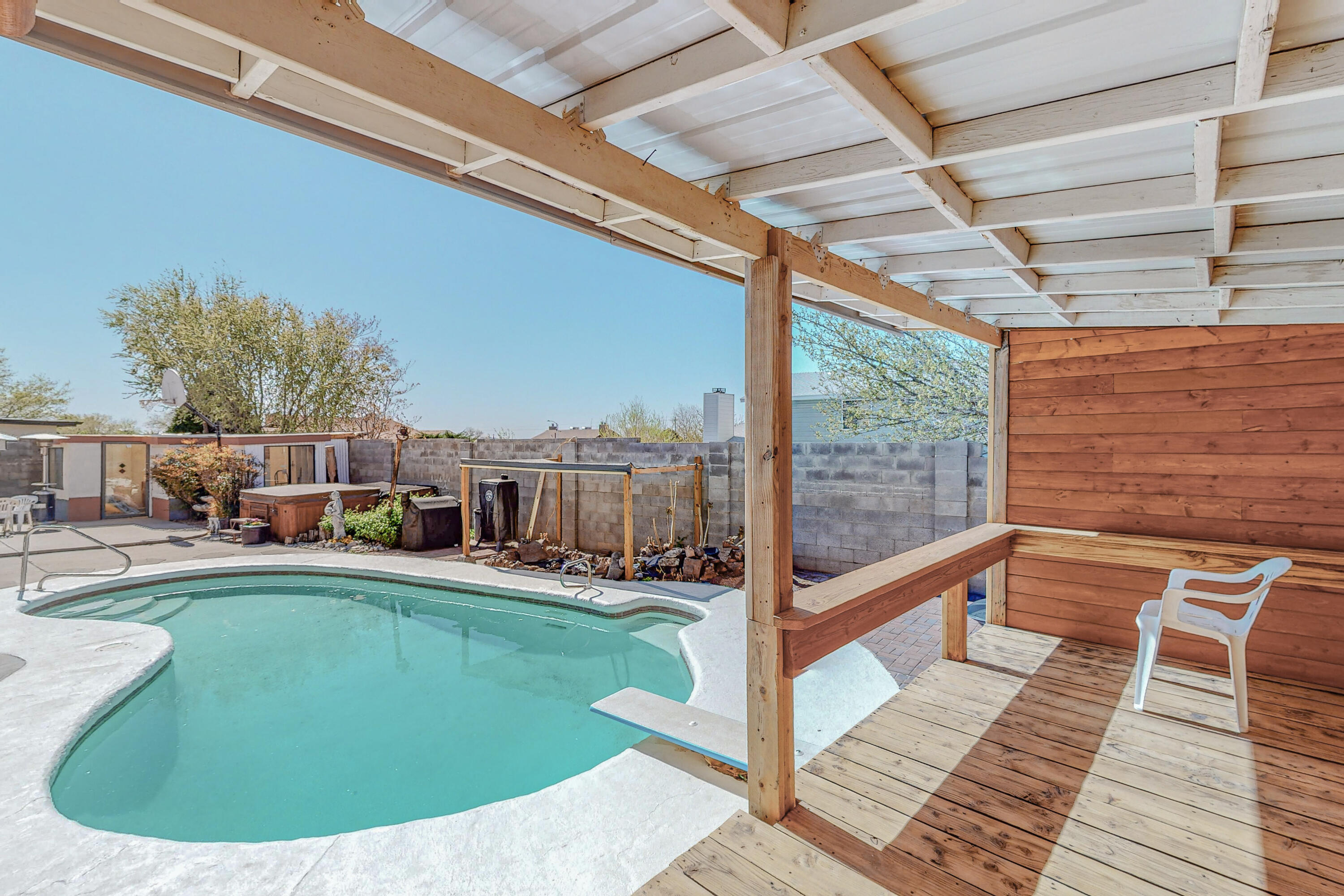 6701 Gisele Drive NE, Albuquerque, NM 87109