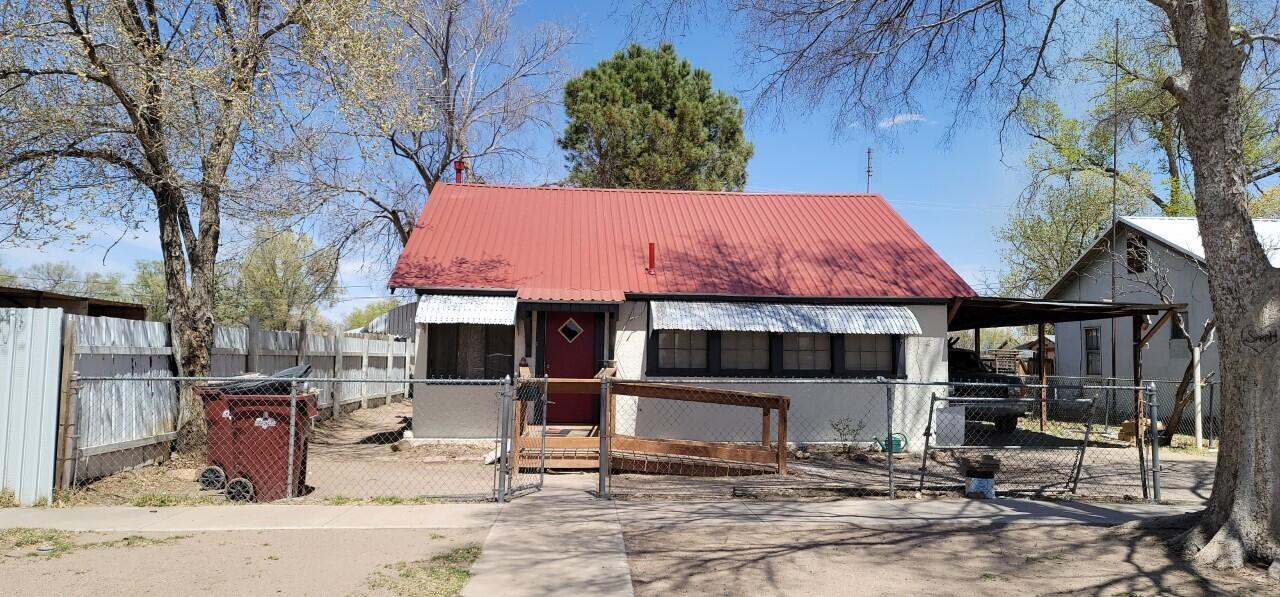 218 De Soto Avenue, Belen, NM 87002