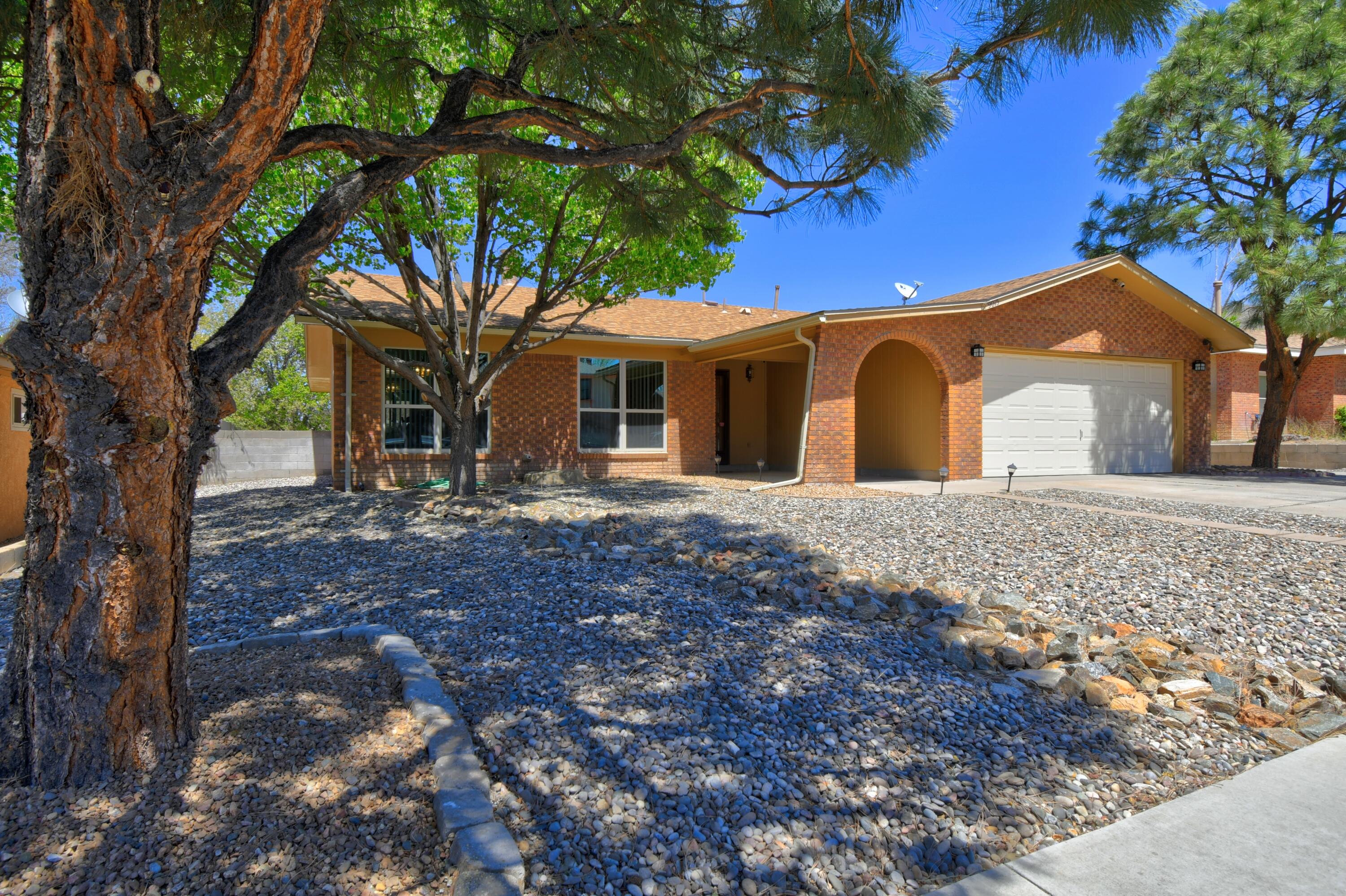 9015 Freedom Way NE, Albuquerque, NM 87109