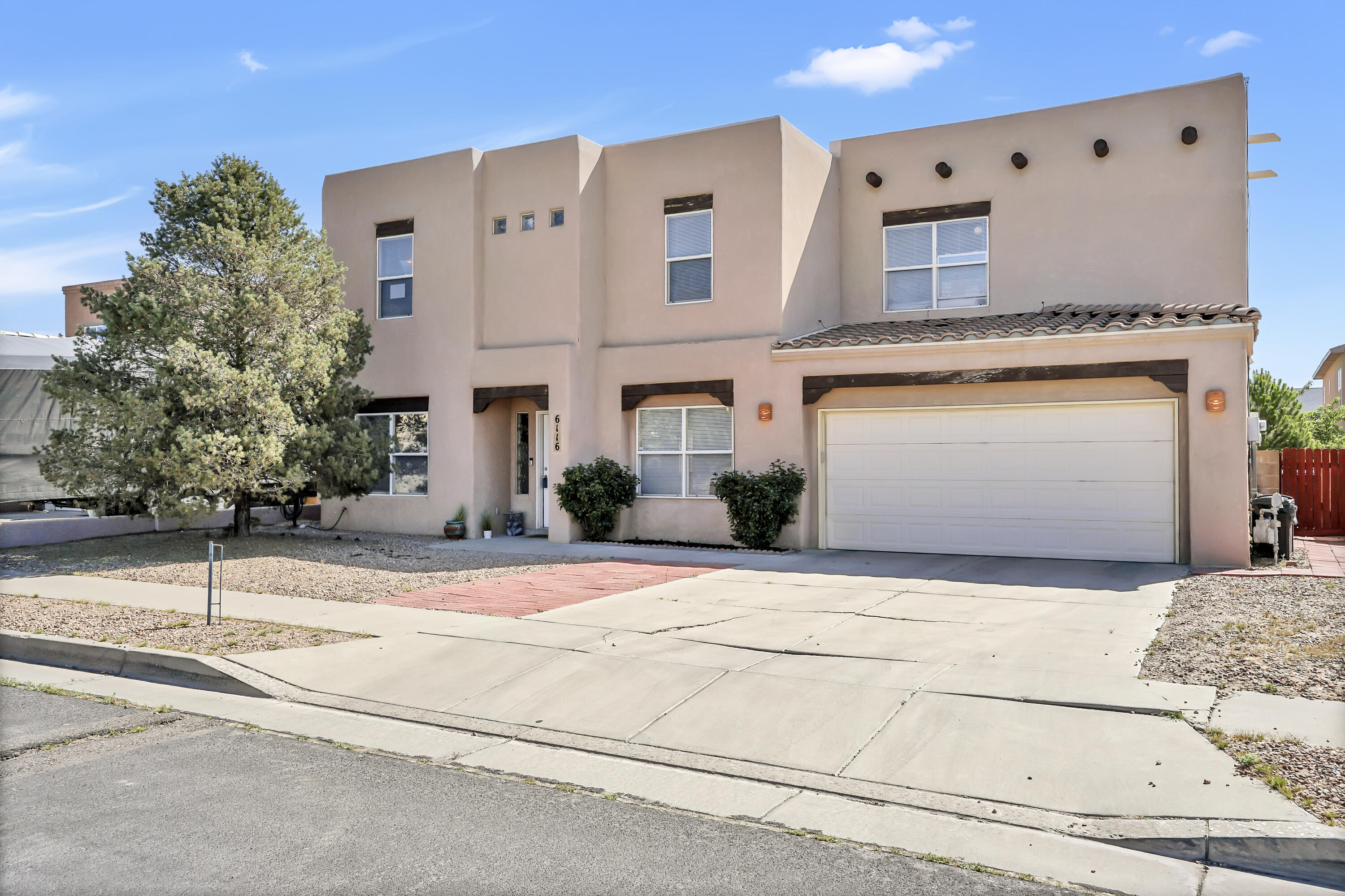 6116 Sweetwater Drive NW, Albuquerque, NM 87120