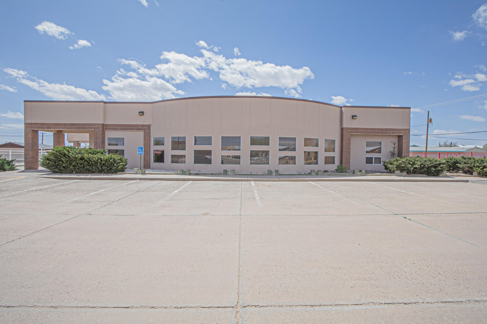 911 W Castillo Avenue, Belen, NM 87002